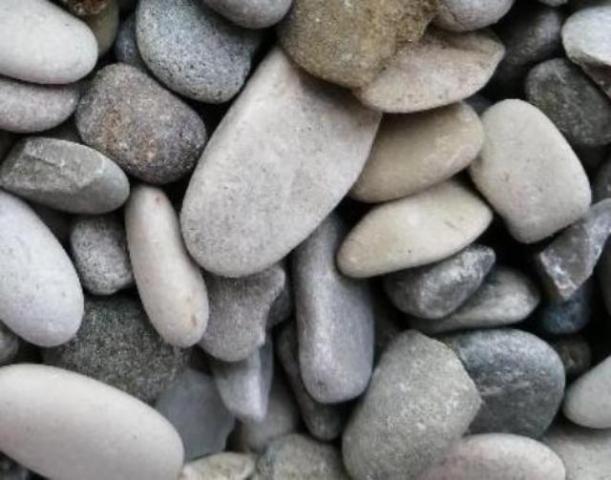 Где заказать гальку и каменную крошку с доставкой?  в Твери